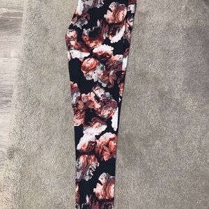 Victoria's Secret Black and Pink Floral Leggings